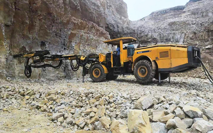 “化水為電”，徐工鑿巖臺車提速水電站擴機工程