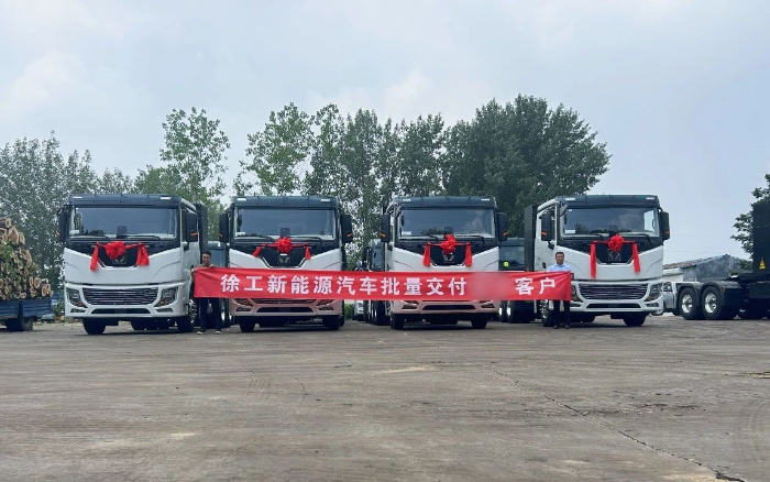 車隊老板的“致富經”：“選擇徐工，就是選擇成功！”